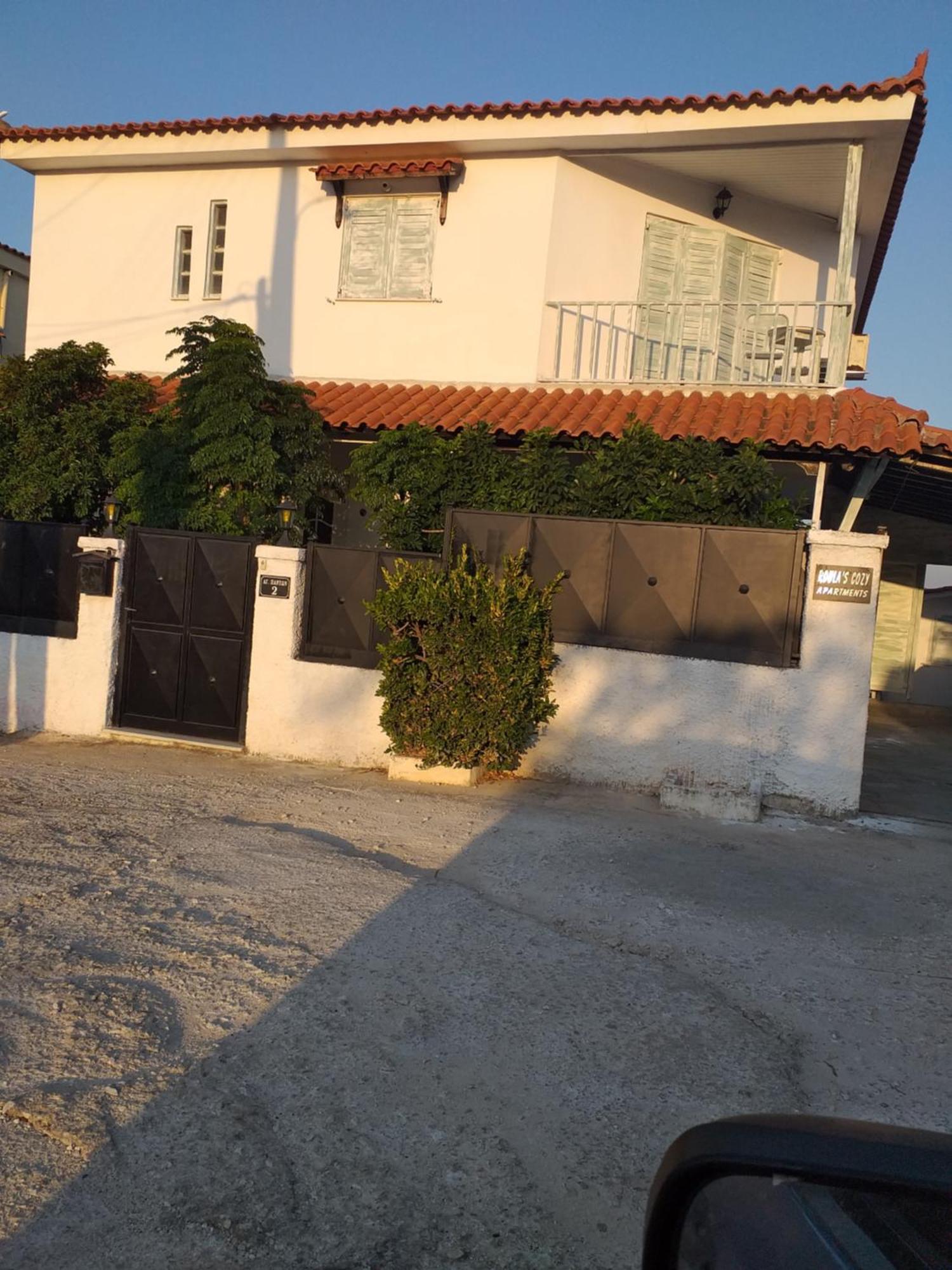 Roulas Cozy Apartments Loútsa Quarto foto